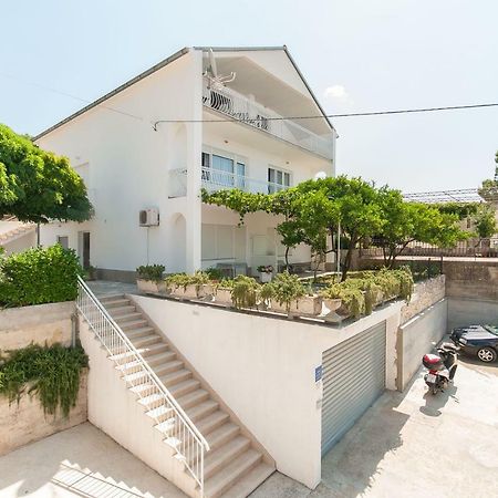 דירות Duće Modern מראה חיצוני תמונה