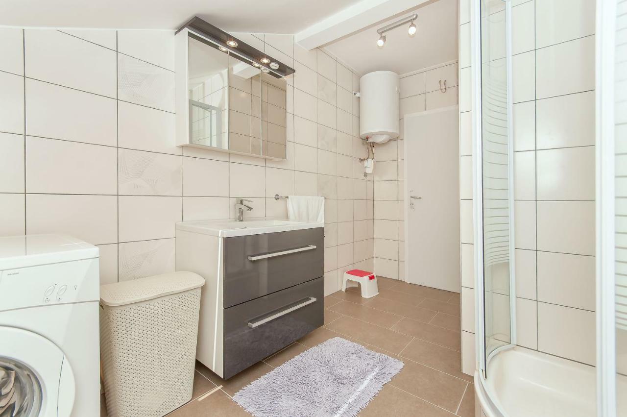 דירות Duće Modern מראה חיצוני תמונה